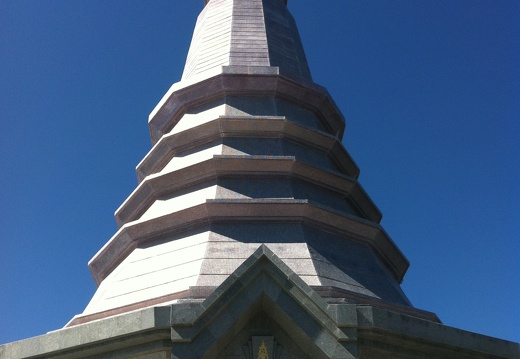 清萊雙皇家佛塔(Twin Royal Stupa)